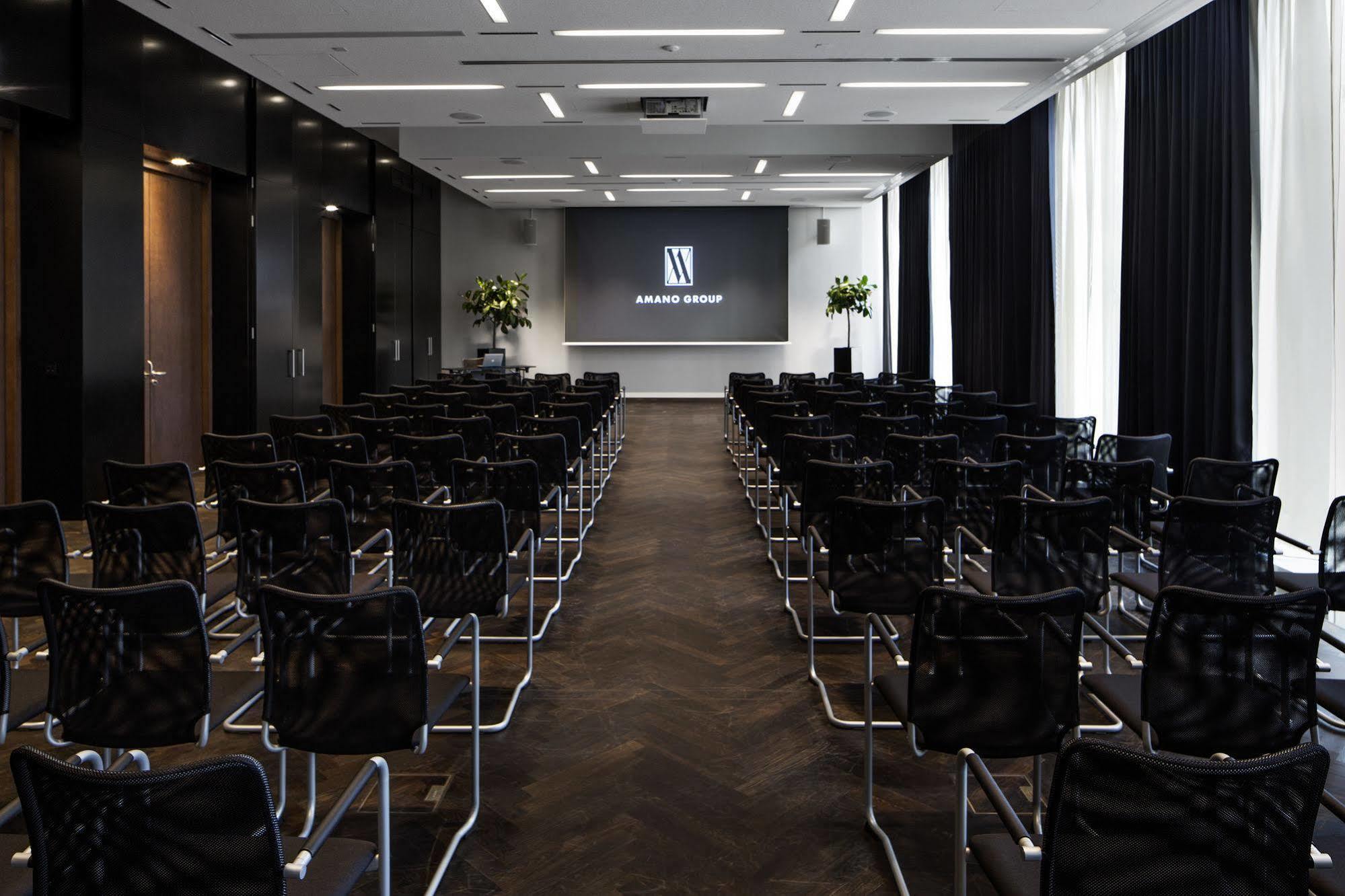 Hotel Amano Grand